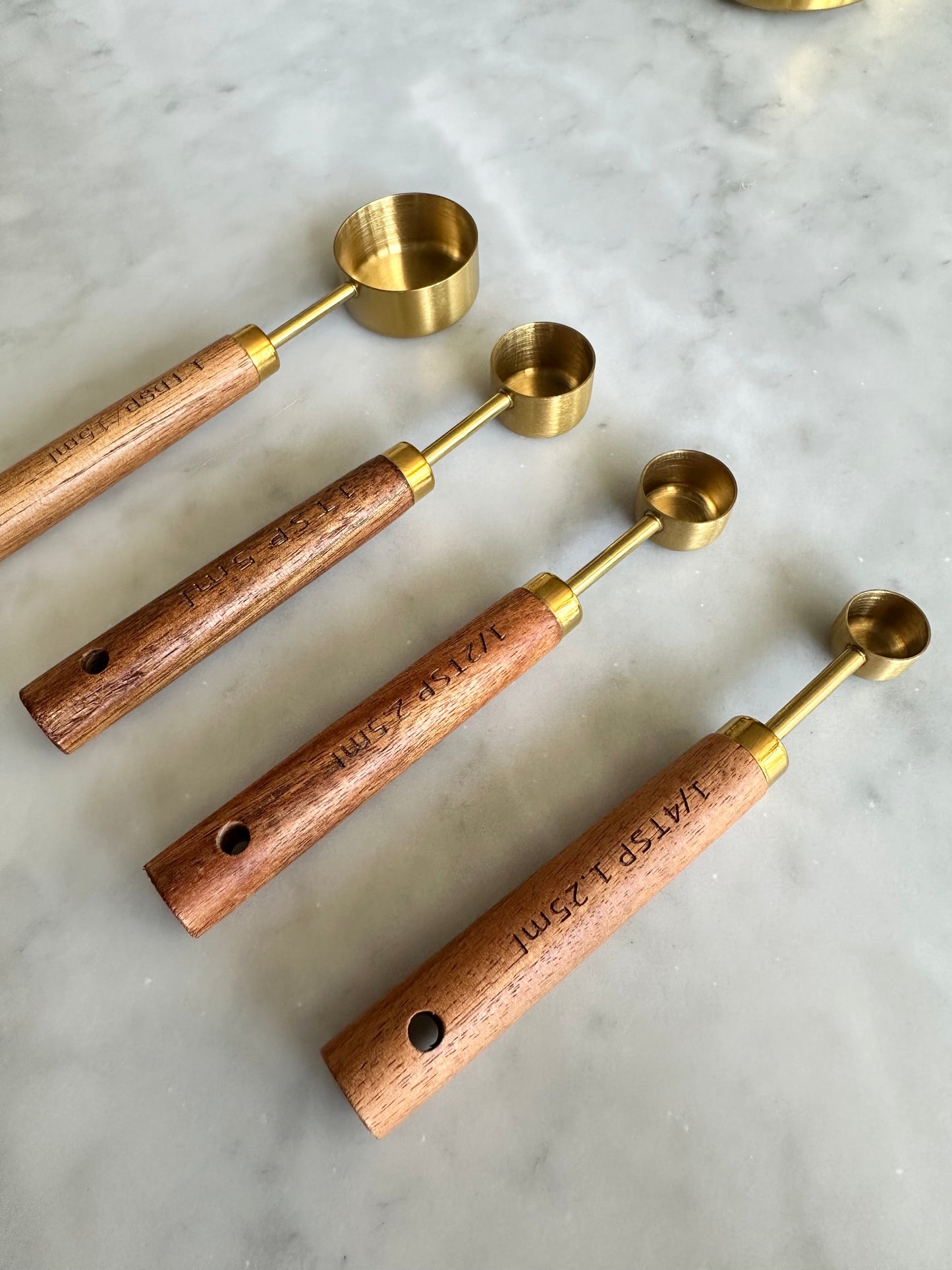 Montecito Acacia Wood and Gold Measuring Cups – Modern Kitchen Essentials